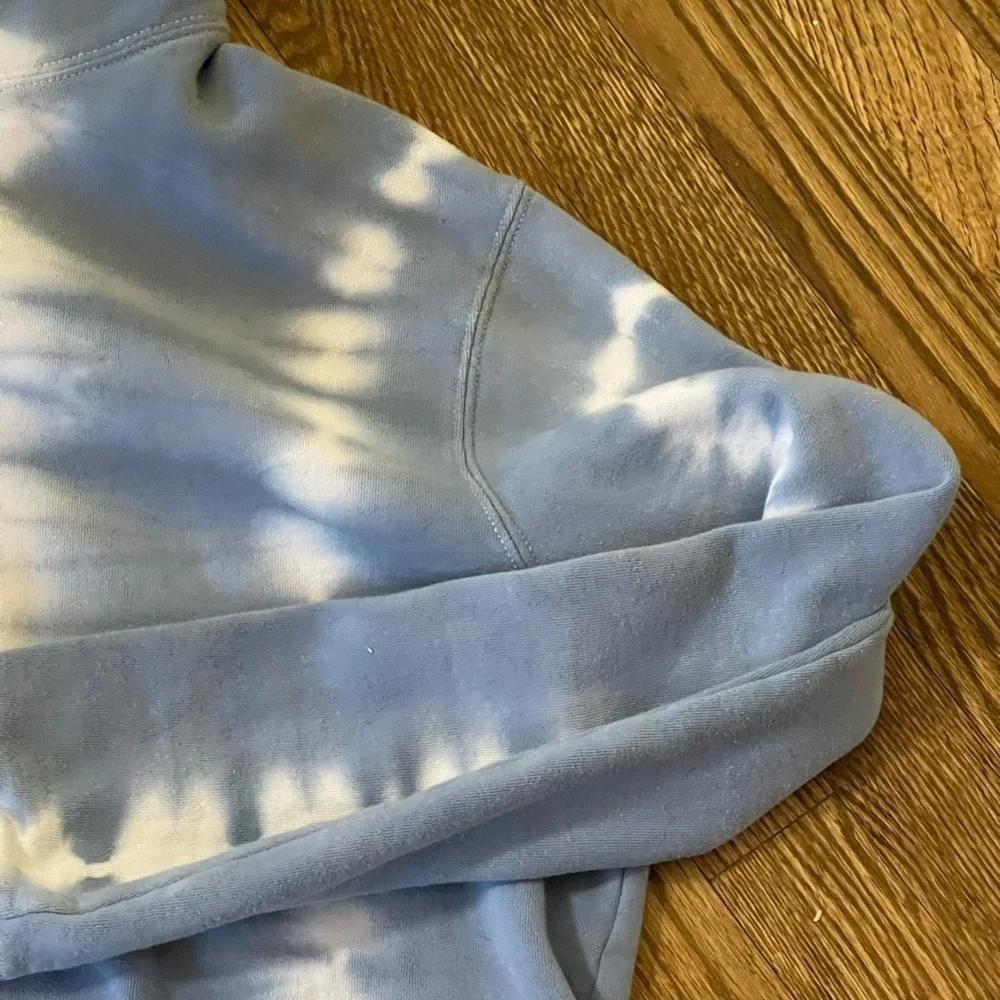 PacSun Blue Tie Dyed Hoodie - Picture 4 of 12
